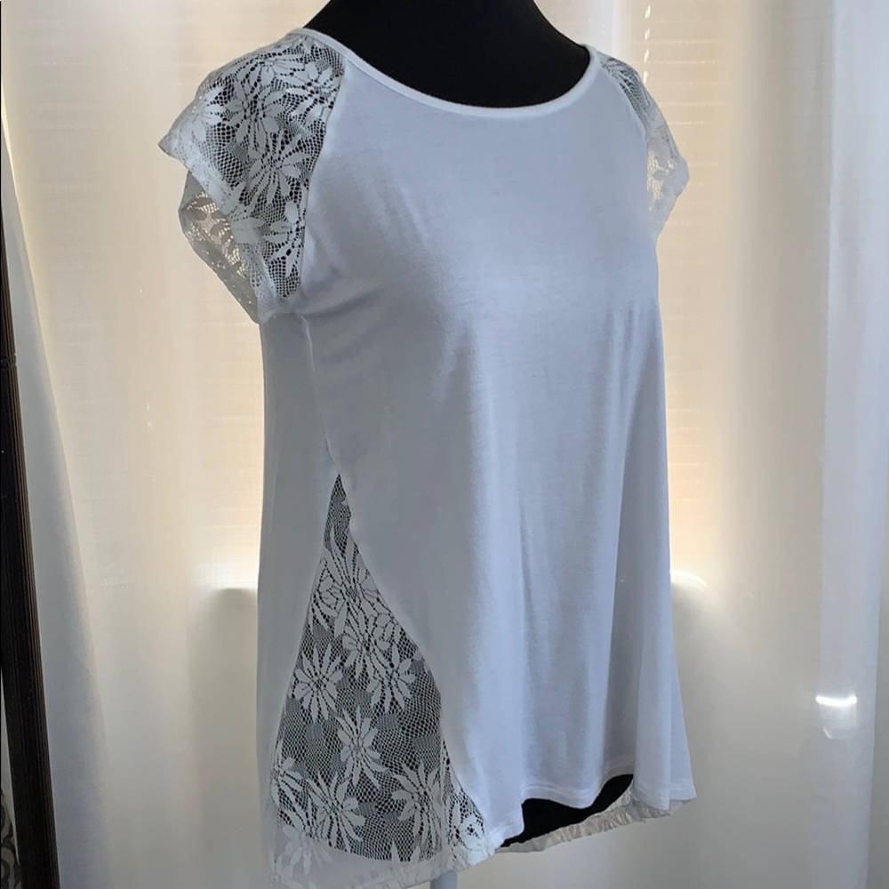 White and Lace Lightweight Flowing Top